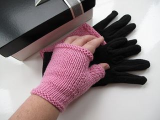 double gloves and wrist warmers by yummy art and craft