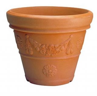 conico festonato plant pot by advantay gardenia