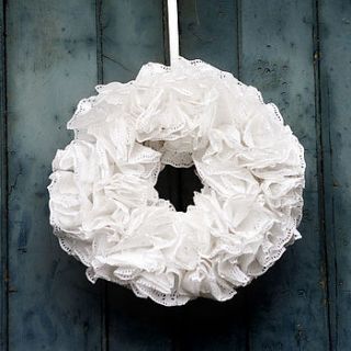ruffle paper wreath kit by delightful living