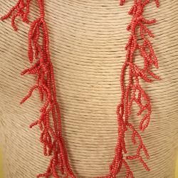 Handcrafted Coral 'Red Warmth' Necklace (Thailand) Necklaces