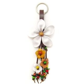 Beautiful White Daisy Leather Key Chain or Key Ring (Thailand) Keyrings