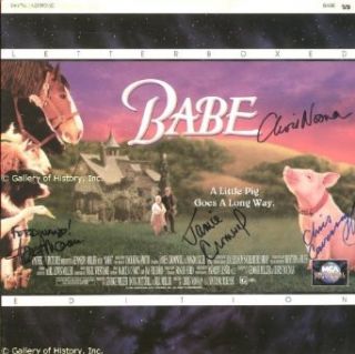 BABE MOVIE CAST   LASER MEDIA COVER SIGNED CO SIGNED BY JAMES CROMWELL, CHRIS NOONAN, CHRISTINE CAVANAUGH CHRIS NOONAN, CHRISTINE CAVANAUGH, JAMES CROMWELL Entertainment Collectibles