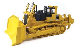 Komatsu D475A 5EO Dozer with Ripper 1/50 by First Gear 50 3230 Toys & Games