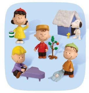 Peanuts Christmas Action Figures Charlie Brown, Schroeder, Lucy, Linus, & Snoopy Toys & Games