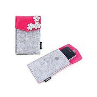 felt smartphone case by beecycle