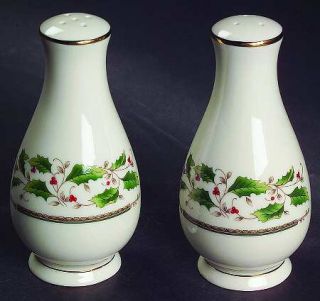 Holly Holiday Hhd2 Salt & Pepper Set, Fine China Dinnerware   Holly/Band, Gold 