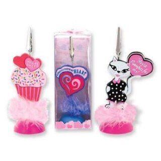 Sweetheart Fun Heart Themed Photo Clip Holder Arts, Crafts & Sewing