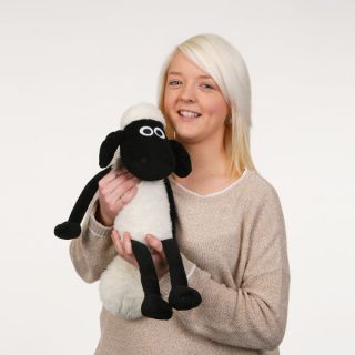 Heatable Soft Toy   Shaun the Sheep      Gifts