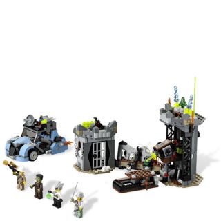LEGO Monster Fighters The Crazy Scientist and His Monster (9466)      Toys
