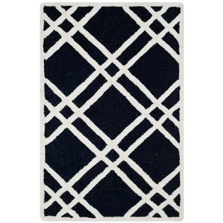 Safavieh Handmade Moroccan Cambridge Crisscross Pattern Black/ Ivory Wool Rug (26 X 4)