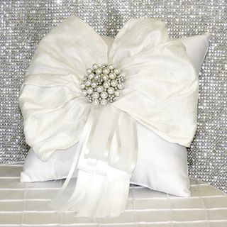 White Crystal And Pearl Ring Pillow