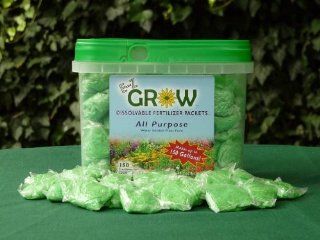 E Z GROW Dissolvable Fertilizer Packets   150 count water soluble plant food  Patio, Lawn & Garden