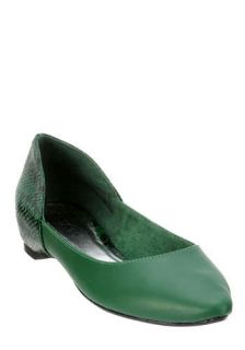 A cuties' Heel Flats in Green  Mod Retro Vintage Flats