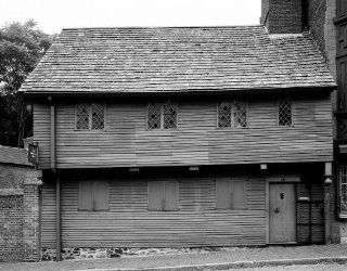 Photography Poster   Paul Revere's house which the silversmith bought in 1770 when the building was already almost a century old. Boston Massachusetts 24 X 19   Prints