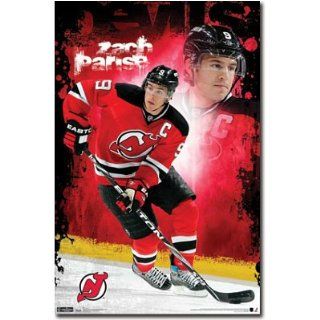 New Jersey Devils Zach Parise Sports Poster Print   22x34 custom fit with RichAndFramous Black 22 inch Poster Hangers  