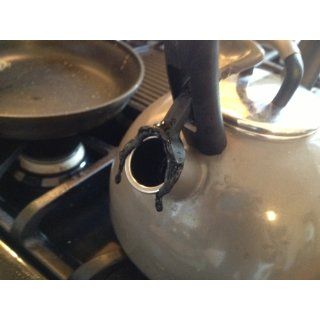 KitchenAid Teakettle 2 1/4 Quart Porcelain Enamel on Steel Soft Grip Kettle Kitchen & Dining