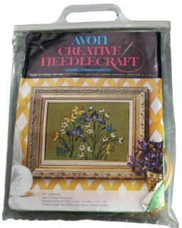 Avon Creative Needlecraft Crewel Embroidery Kit  Burst of Spring