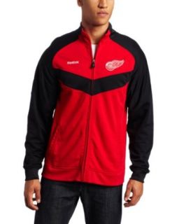 NHL Detroit Red Wings Center Ice Travel Jacket Men's  Sports Fan Outerwear Jackets  Clothing