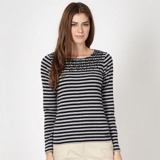 Maine New England Black striped sequin front top
