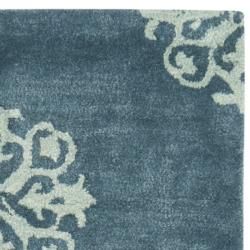 Handmade Medallion Blue New Zealand Wool Rug (2'6 x 8') Safavieh Runner Rugs