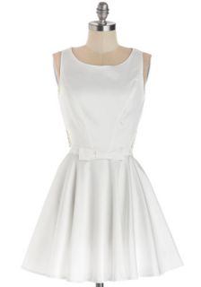 Classic Twist Dress in White  Mod Retro Vintage Dresses