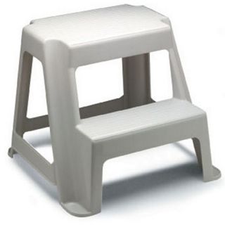 Rubbermaid Two Step Roughneck Step Stool