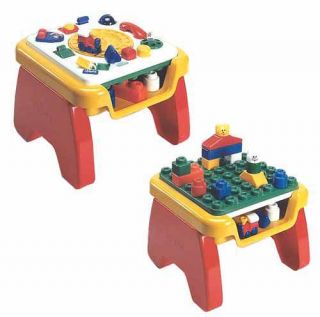 Chicco Flip N Play Table   T67473 —