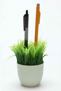 Grass Pen Stand