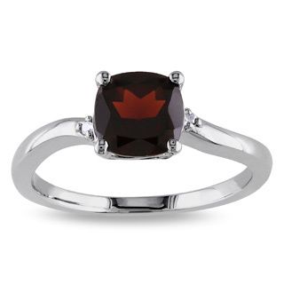 Sterling Silver Mystical Eye Garnet Solitaire Ring (Indonesia
