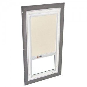 VELUX QPF 2246 2005DS01 Skylight, 25 1/2" W x 49 1/2" H Fixed Pan Flashed w/Tempered LowE3 Glass & Solar Powered Blackout Blind
